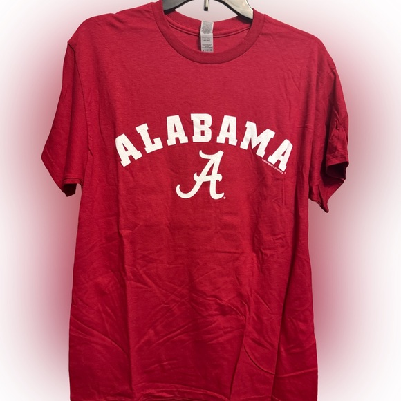Gildan Other - University of Alabama Crimson Tide Gildan Tee Shirt, Medium